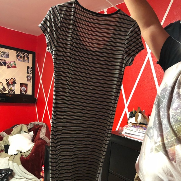 Dress - Picture 1 of 2